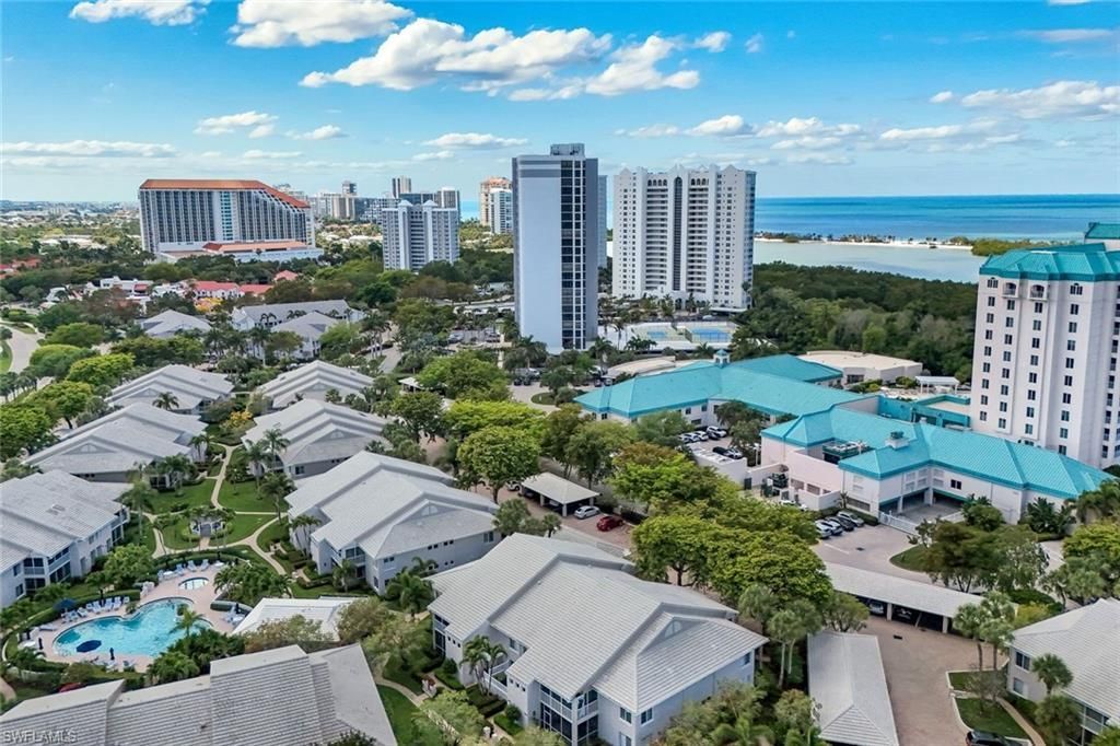 5817 Glencove Dr, Unit 402, Naples, FL 34108 Photo