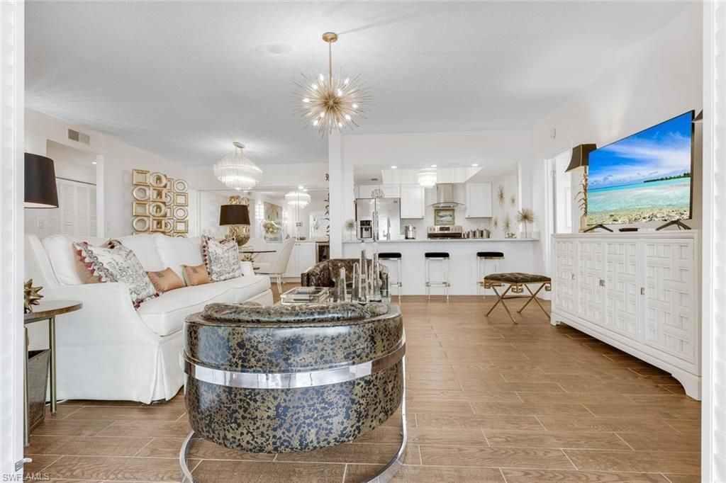 5817 Glencove Dr, Unit 402, Naples, FL 34108 Photo