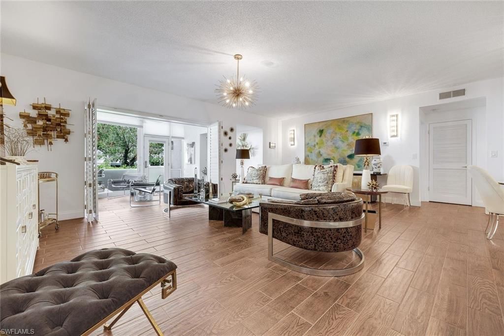 5817 Glencove Dr, Unit 402, Naples, FL 34108 Photo