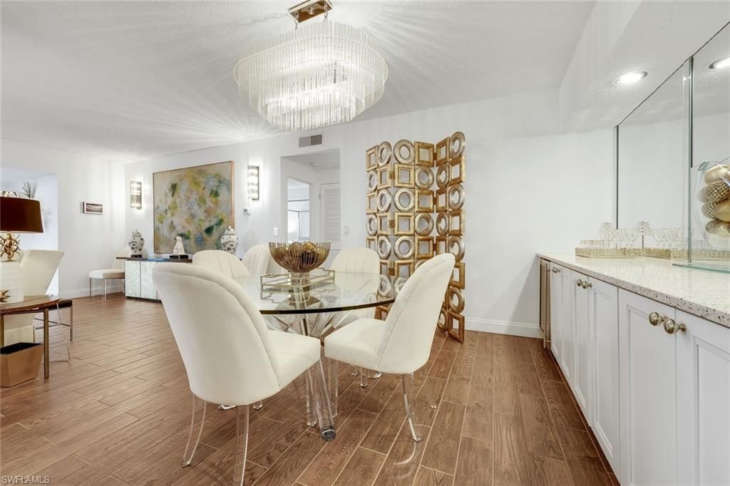 5817 Glencove Dr, Unit 402, Naples, FL 34108 Photo