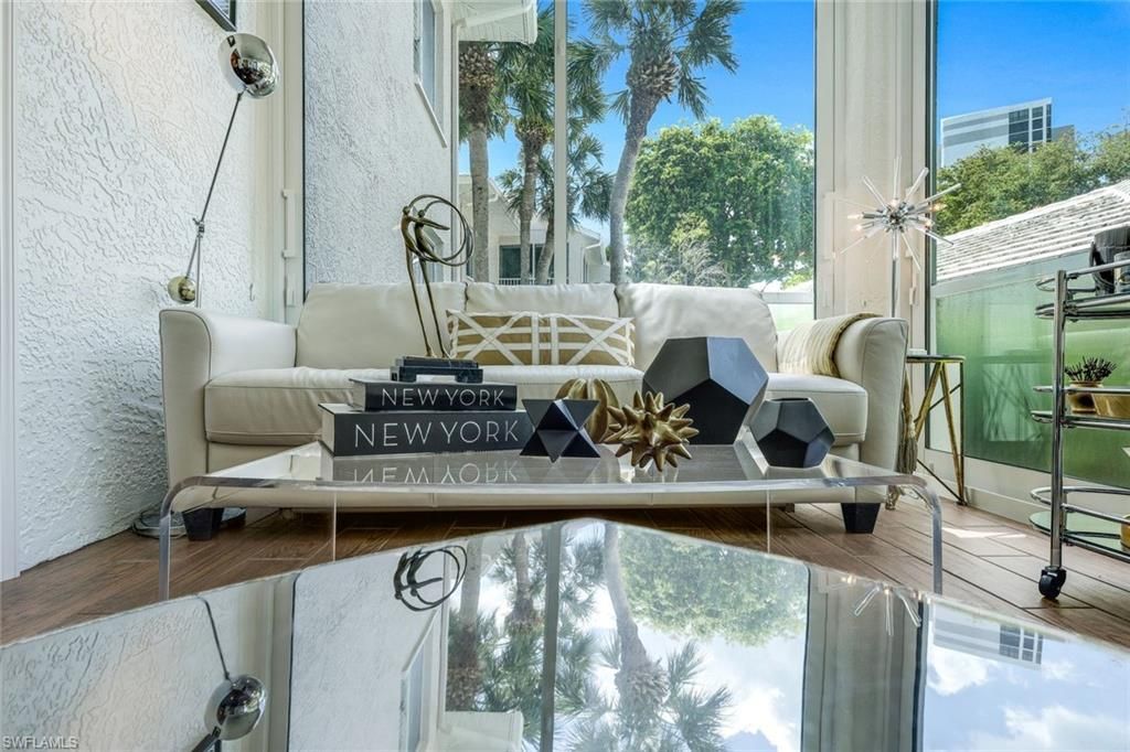 5817 Glencove Dr, Unit 402, Naples, FL 34108 Photo