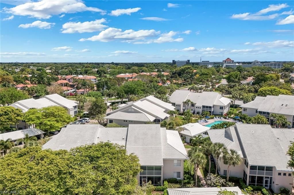 5817 Glencove Dr, Unit 402, Naples, FL 34108 Photo