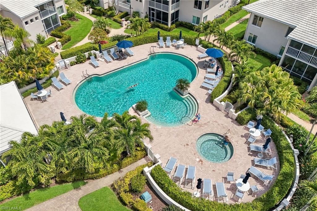 5817 Glencove Dr, Unit 402, Naples, FL 34108 Photo