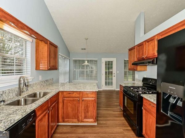 5986 Creekside Drive, Rex, GA 30273