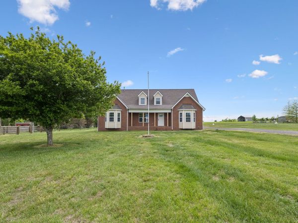 1985 Egypt Rd, Chapel Hill, TN 37034