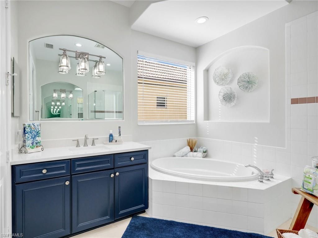 6096 Dogleg Dr , Naples, FL 34113 Photo