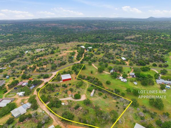 104 Ridge RD , Burnet, TX 78611