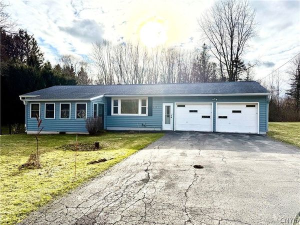 8403 N Henry Clay Blvd Boulevard , Clay, NY 13104