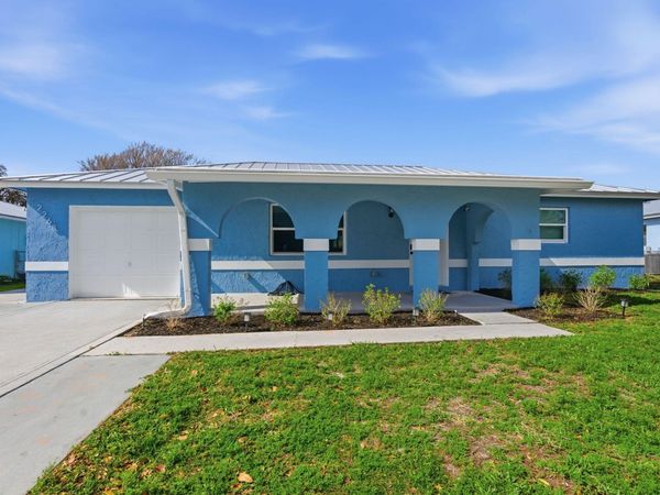 2268 NE 16th Court, Jensen Beach, FL 34957