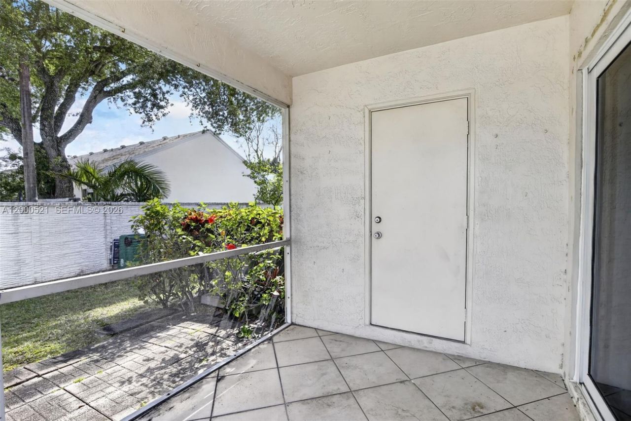 3100 SW 50th St , Dania Beach, FL 33312 Photo