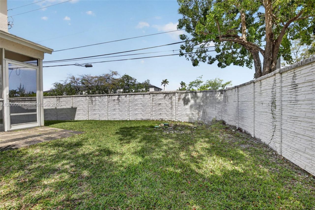 3100 SW 50th St , Dania Beach, FL 33312 Photo