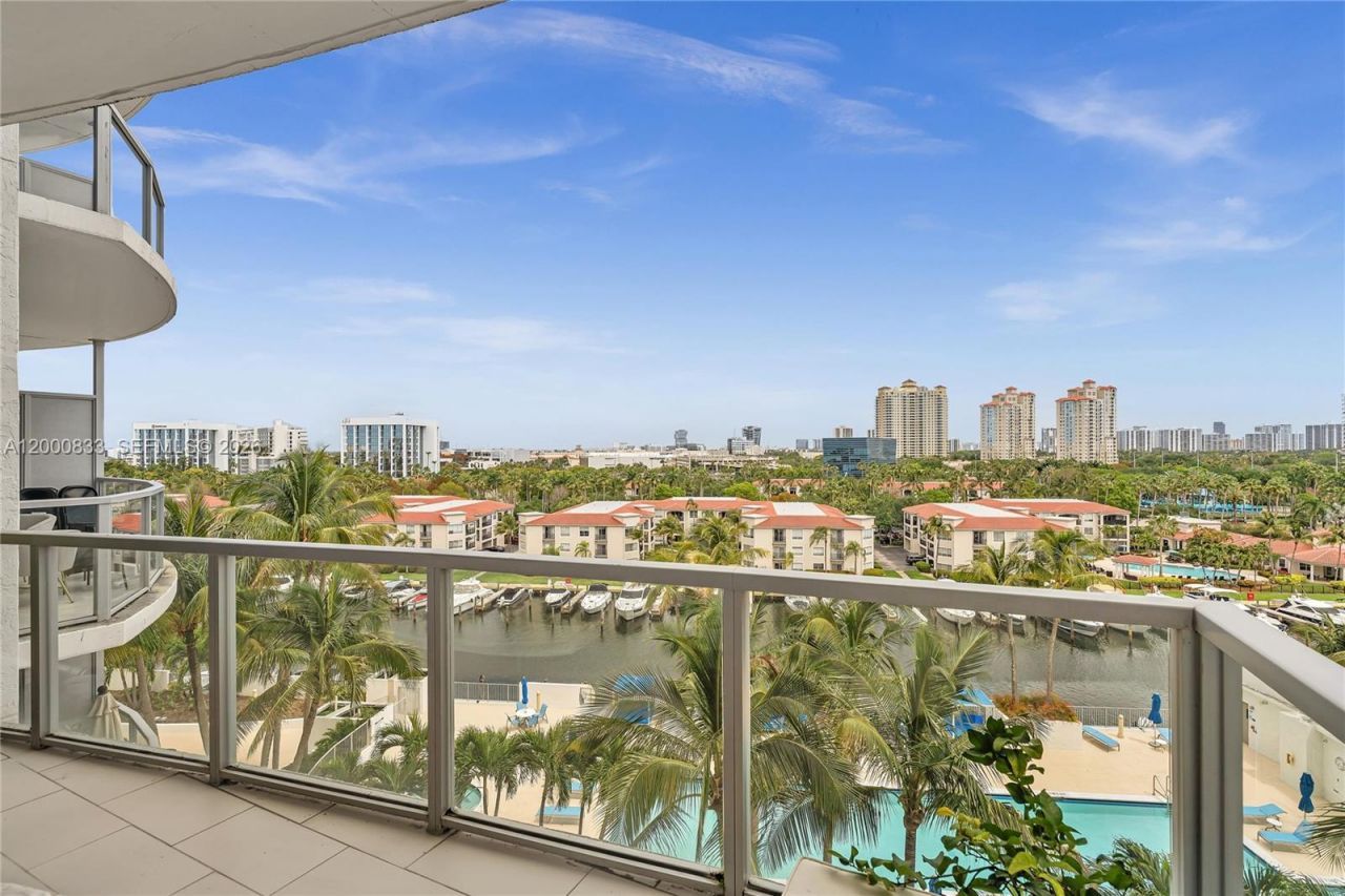 3029 NE 188th St, Unit 721, Aventura, FL 33180 Photo