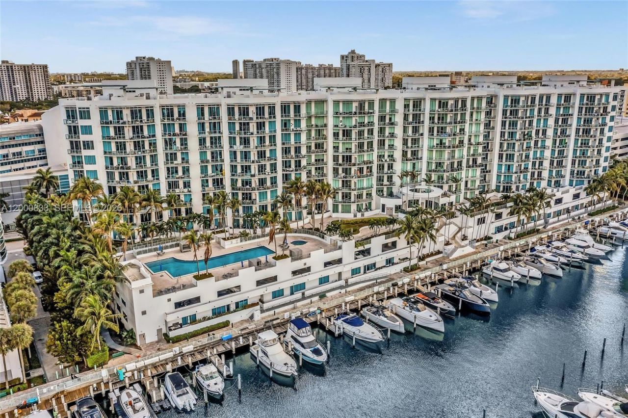 3029 NE 188th St, Unit 721, Aventura, FL 33180 Photo