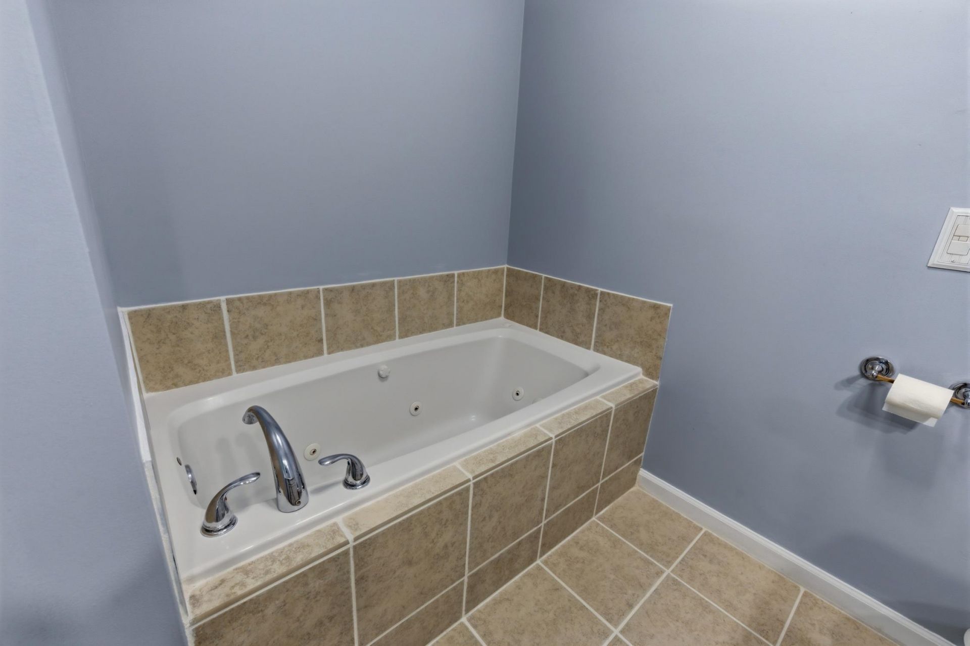 4046 Dewitt Rd. Photo 12