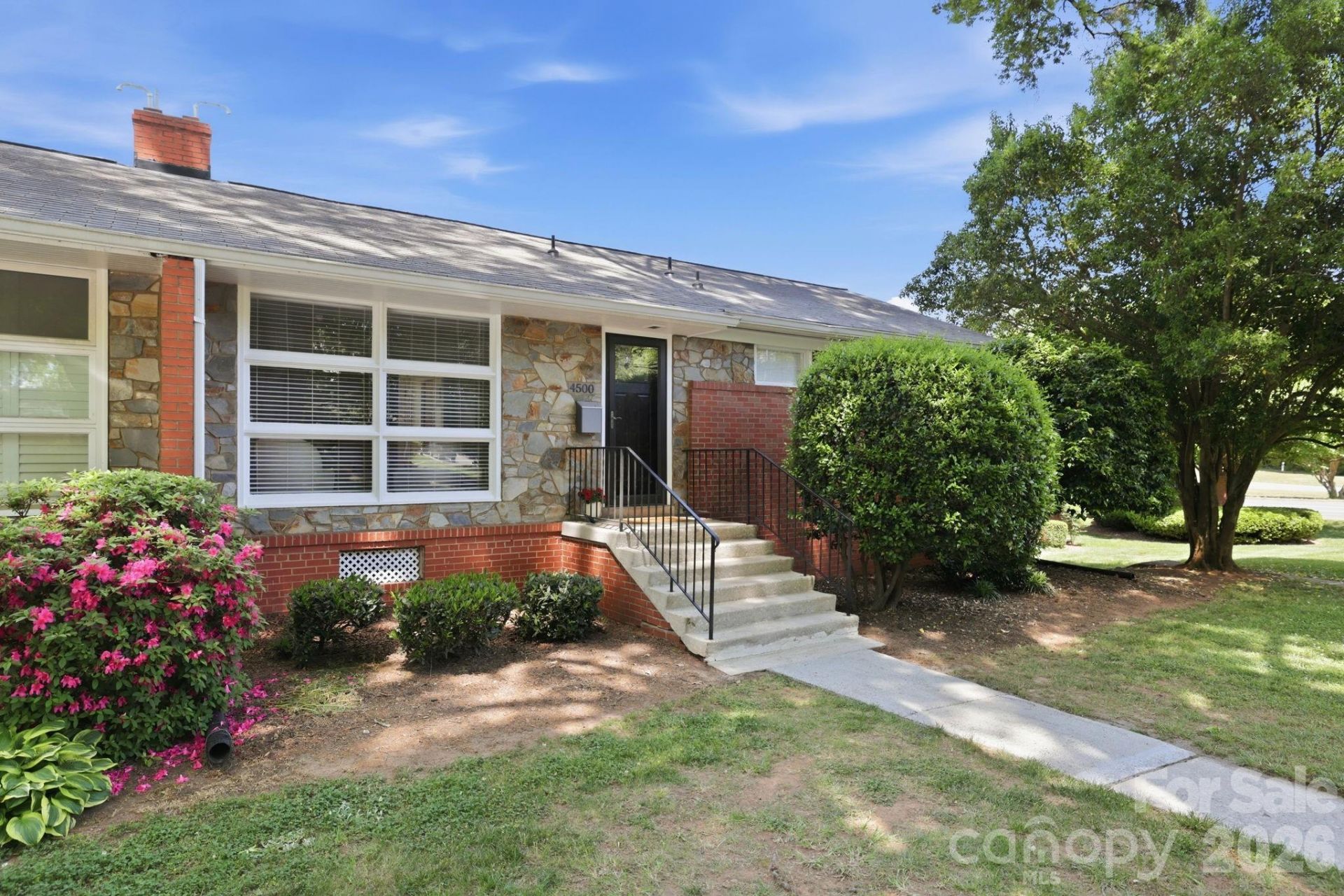 4500 Woodlark Lane, Charlotte, NC 28211 Main Photo