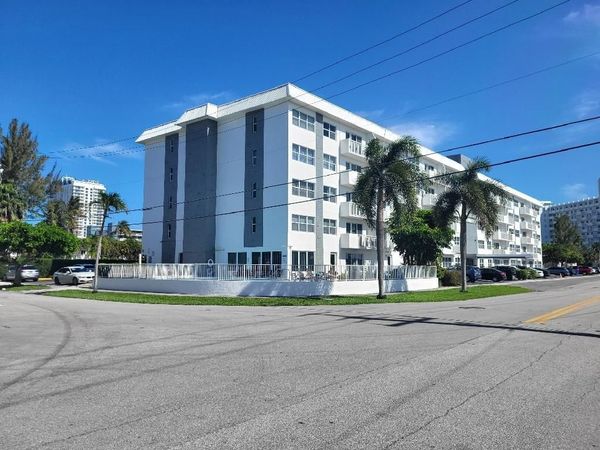 550 Bayshore Drive, Unit 104, Fort Lauderdale, FL 33304