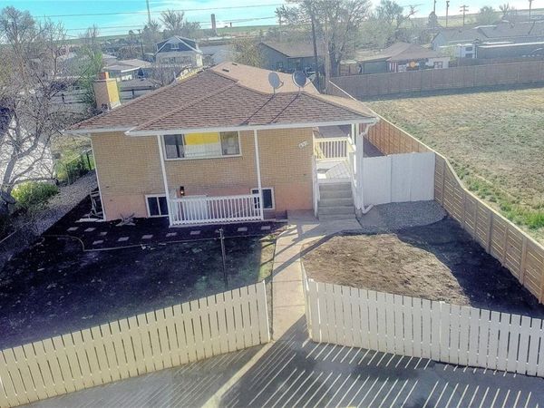 432 3rd Avenue , Deer Trail, CO 80105