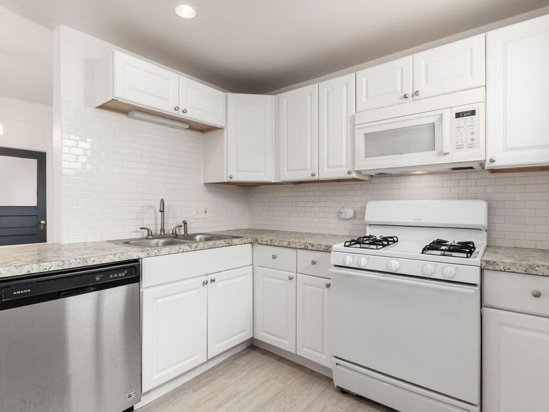 219 N State Street, Westerville, OH 43081 Photo 14