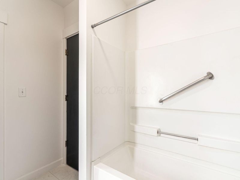 219 N State Street, Westerville, OH 43081 Photo 36