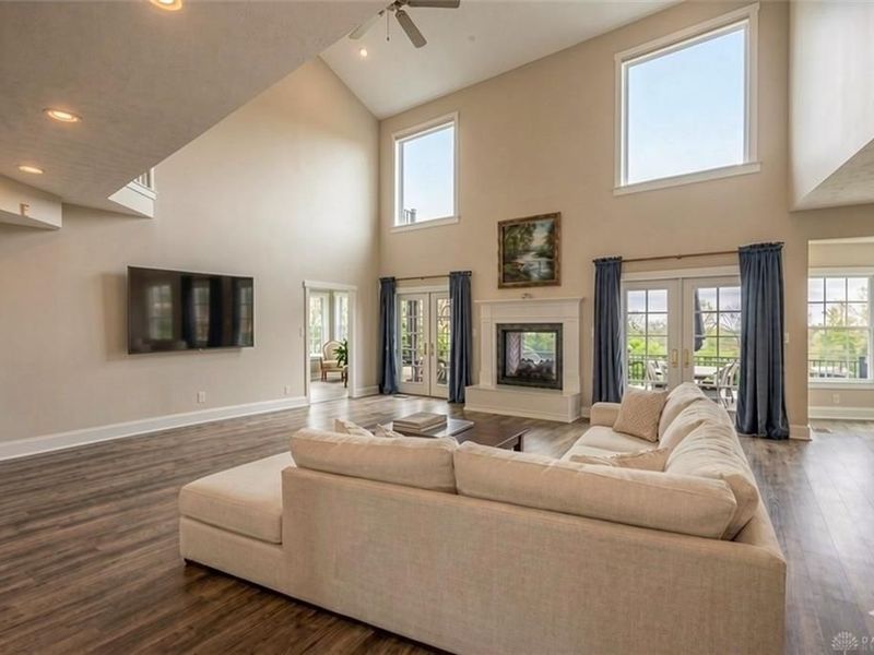 9586 Ferry Road, Wayne Township, OH 45068 Photo 2