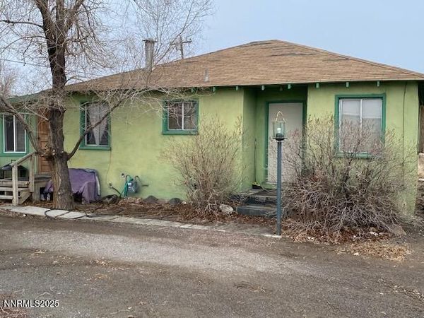 1025 Pyramid Street, Silver Springs, NV 89429