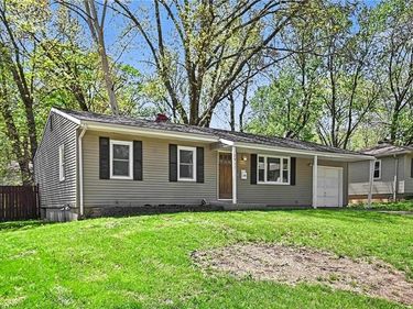 7917 56th Street, Kansas City, MO 64119