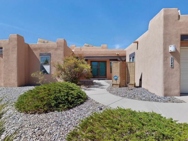 278 Nicklaus Drive SE, Rio Rancho, NM 87124
