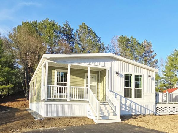 1 Granite Drive, North Hampton, NH 03862