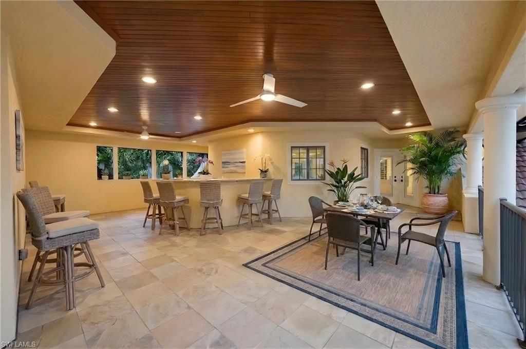 3310 Crayton Rd , Naples, FL 34103 Photo