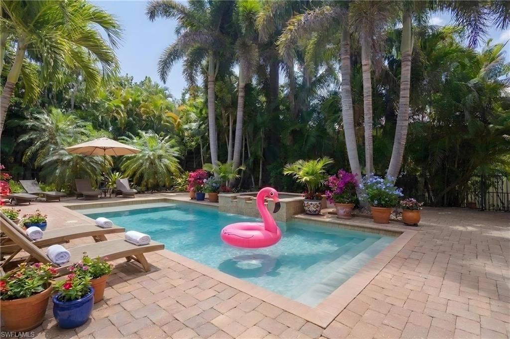 3310 Crayton Rd , Naples, FL 34103 Photo