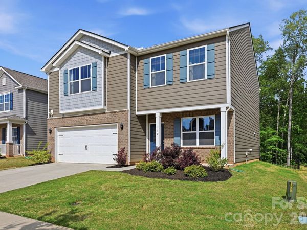 150 Scotsway Court, Troutman, NC 28166
