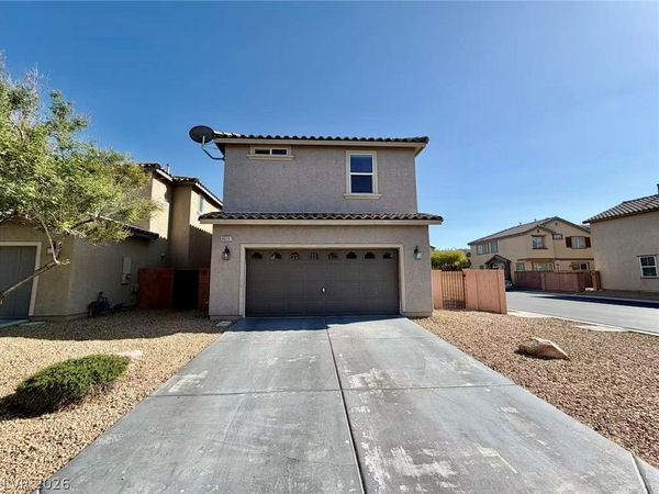 8626 Rowland Bluff Avenue , Las Vegas, NV 89178