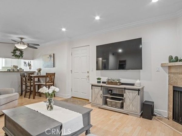 7035 Woodley Avenue, Unit 203, Van Nuys, CA 91406