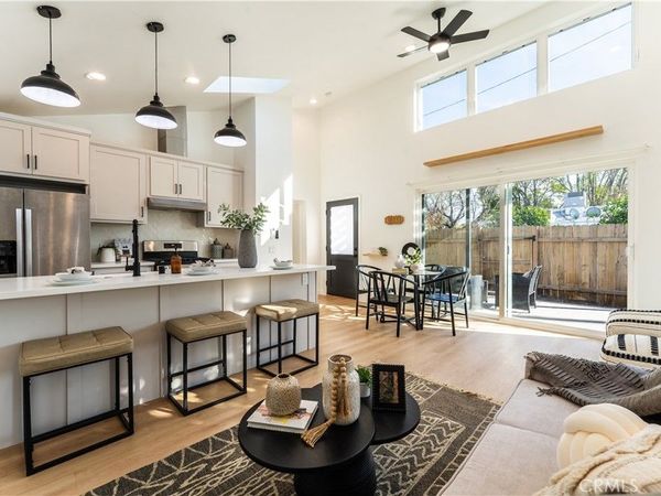 16124 San Fernando Mission Blvd, Granada Hills, CA 91344