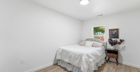 696 Pedersen Rd, Oakdale, CA 95361 Photo