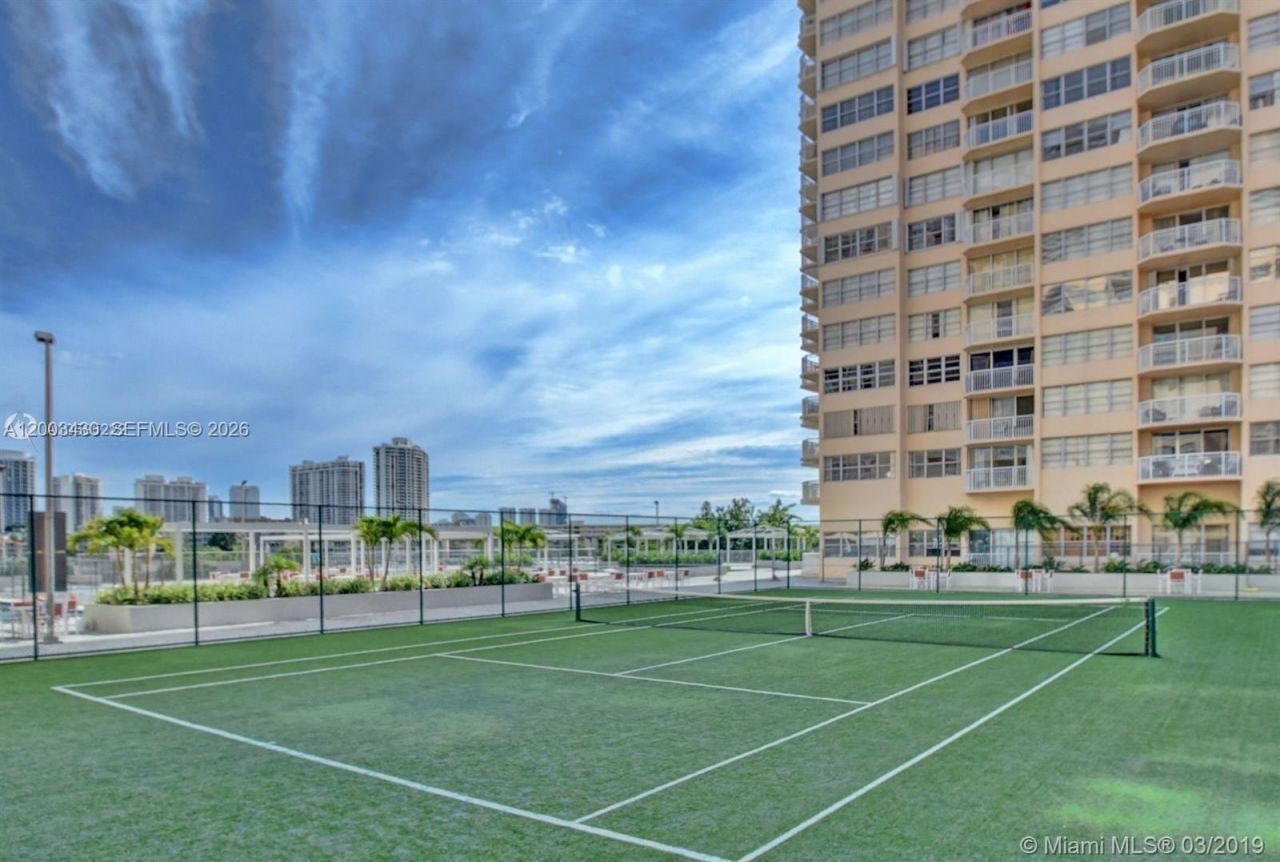 18051 Biscayne Blvd , Unit 802, Aventura, FL 33160 Photo