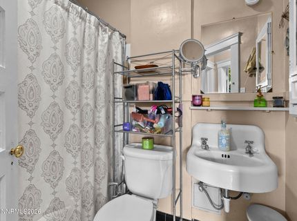 820 W 1st Street, Reno, NV 89503 Photo