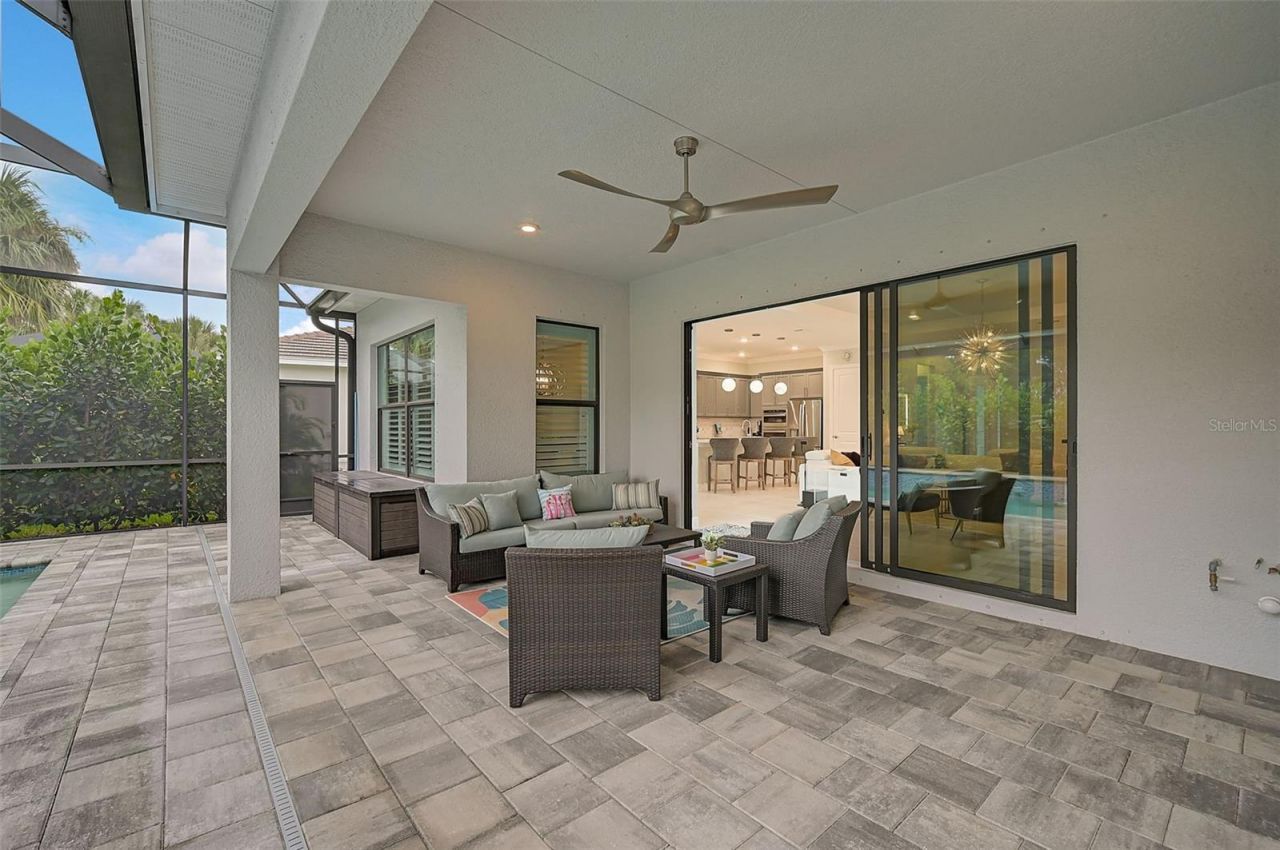 4940 Surfside Circle , Bradenton, FL 34211 Photo