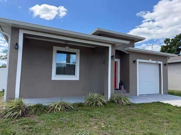 9302 N MARGARET AVENUE , TAMPA, FL 33612