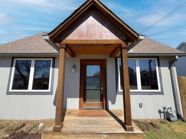 1067 Zophi St , Nashville, TN 37216