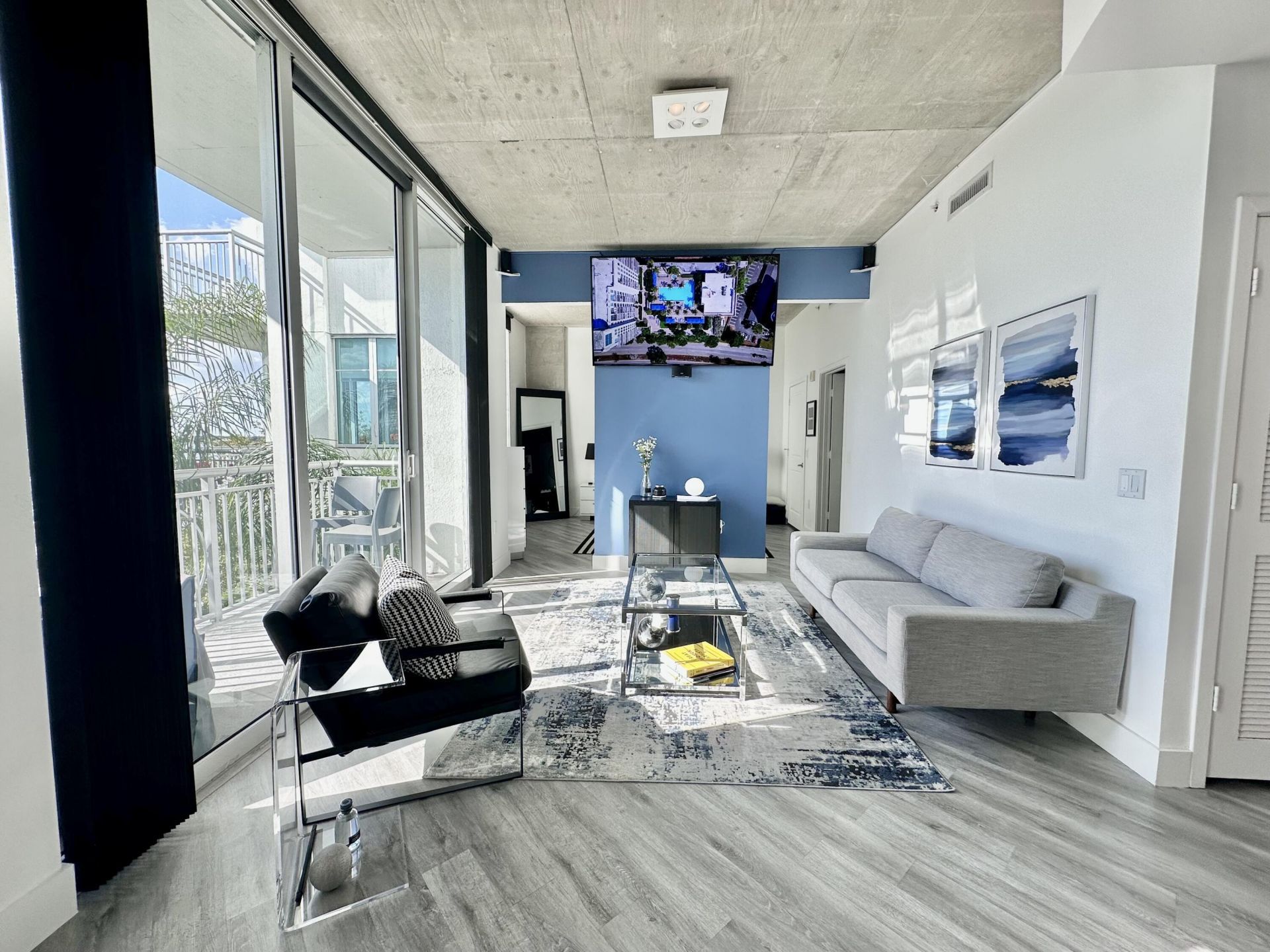 300 S Australian Avenue, Unit 322, West Palm Beach, FL 33401 Photo