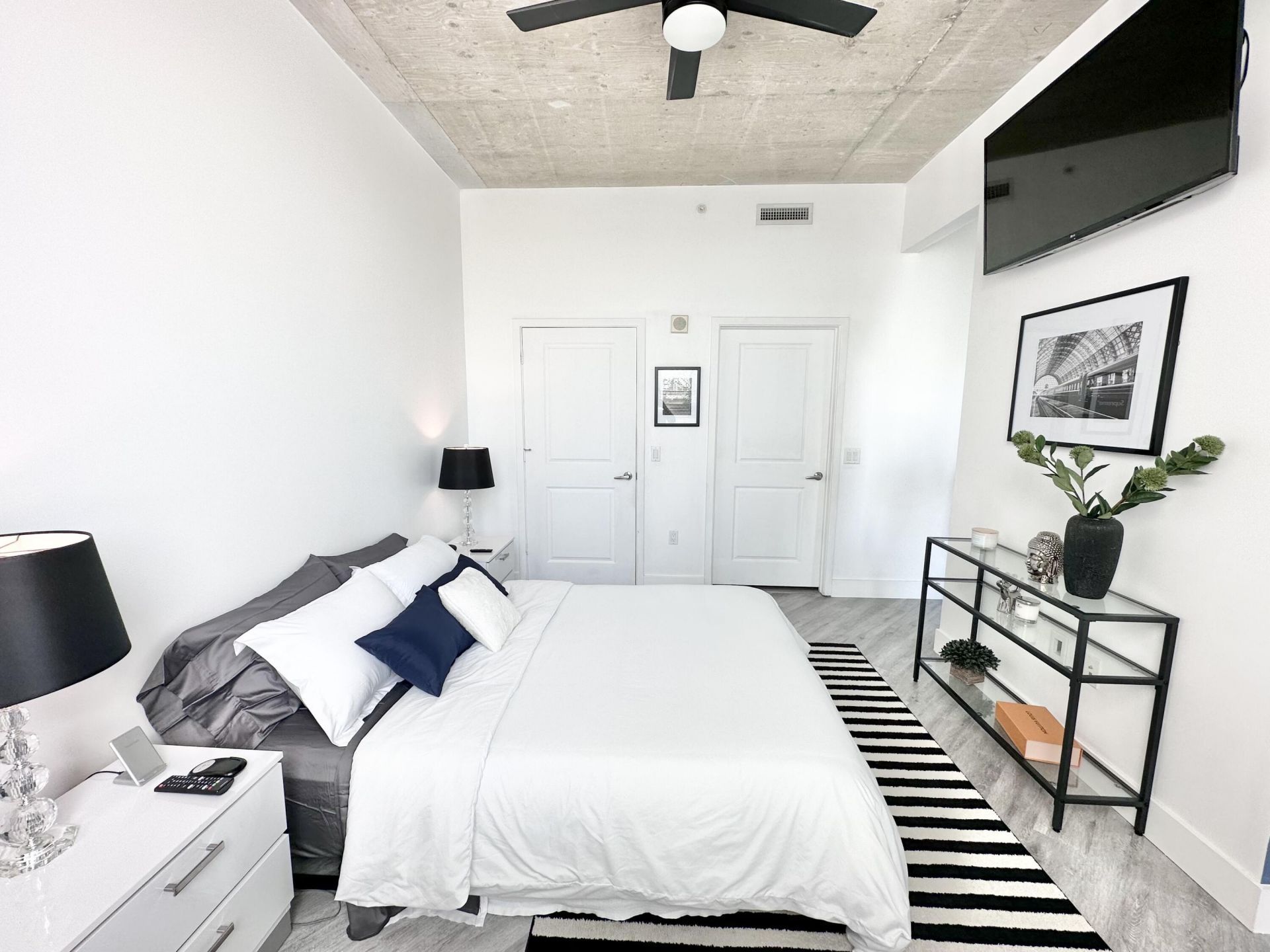 300 S Australian Avenue, Unit 322, West Palm Beach, FL 33401 Photo