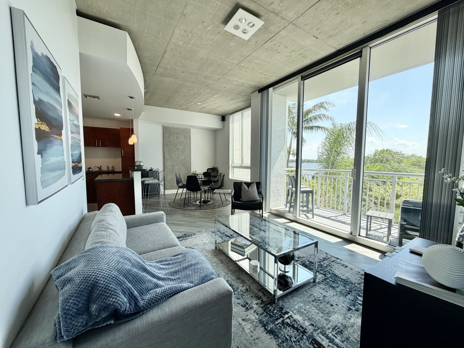 300 S Australian Avenue, Unit 322, West Palm Beach, FL 33401 Photo