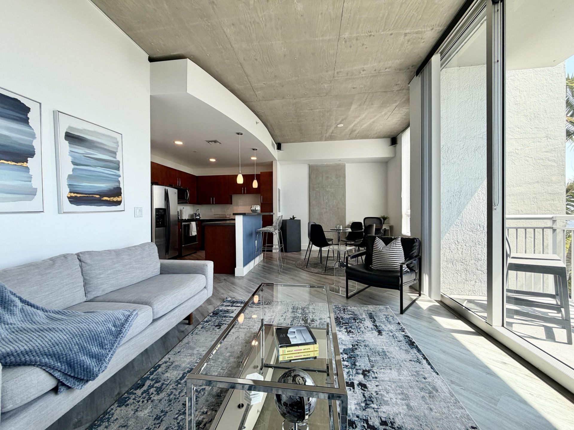 300 S Australian Avenue, Unit 322, West Palm Beach, FL 33401 Photo