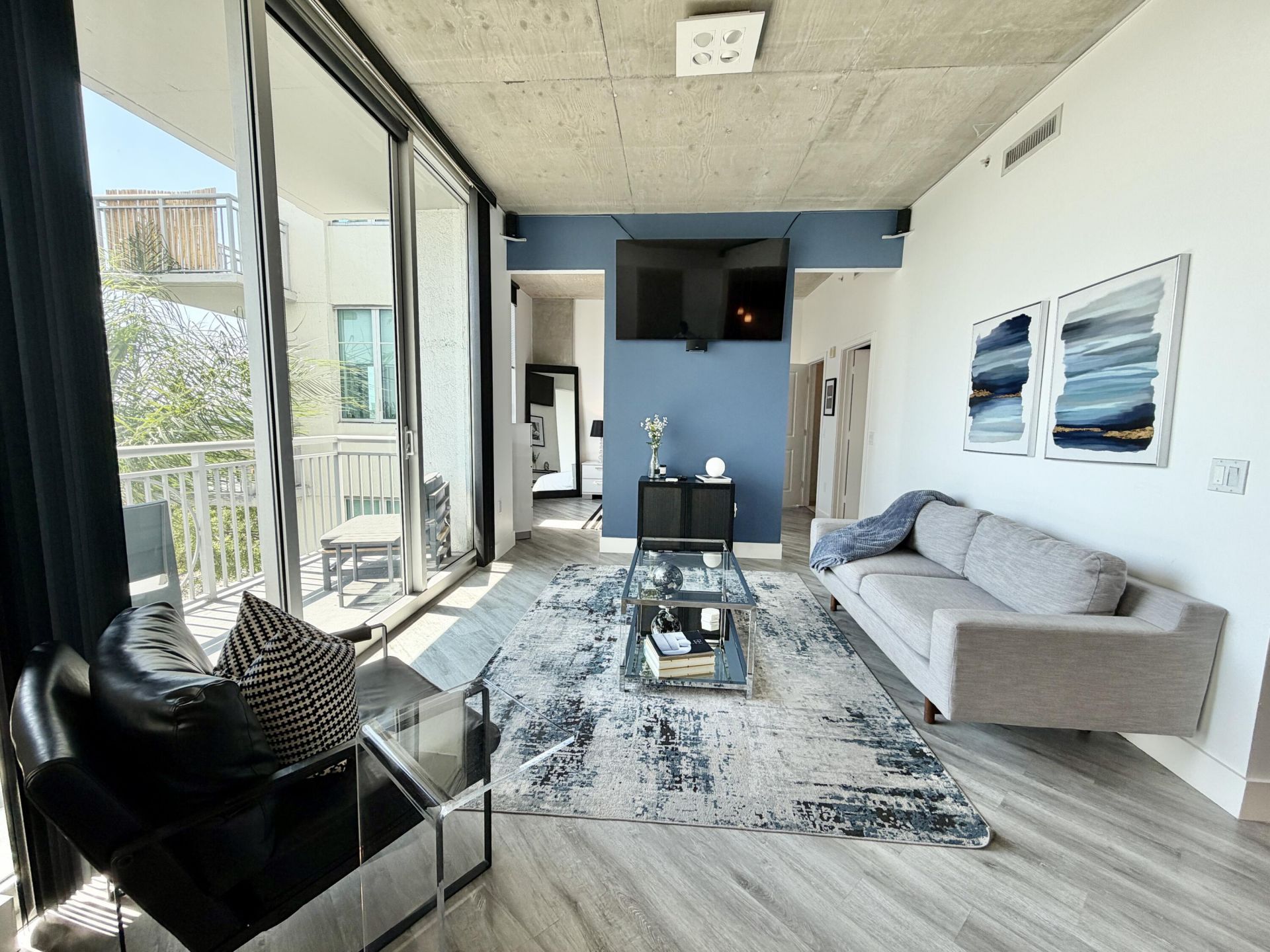 300 S Australian Avenue, Unit 322, West Palm Beach, FL 33401 Photo