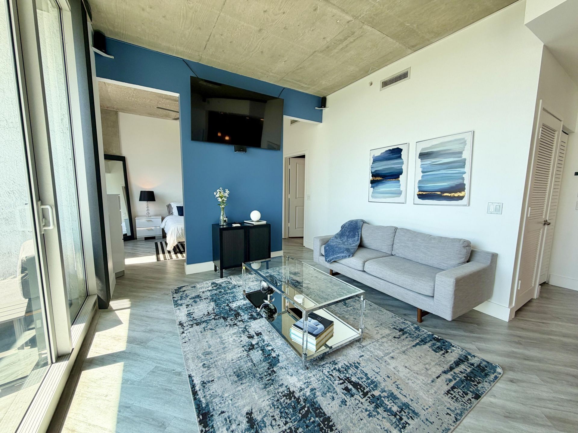 300 S Australian Avenue, Unit 322, West Palm Beach, FL 33401 Photo