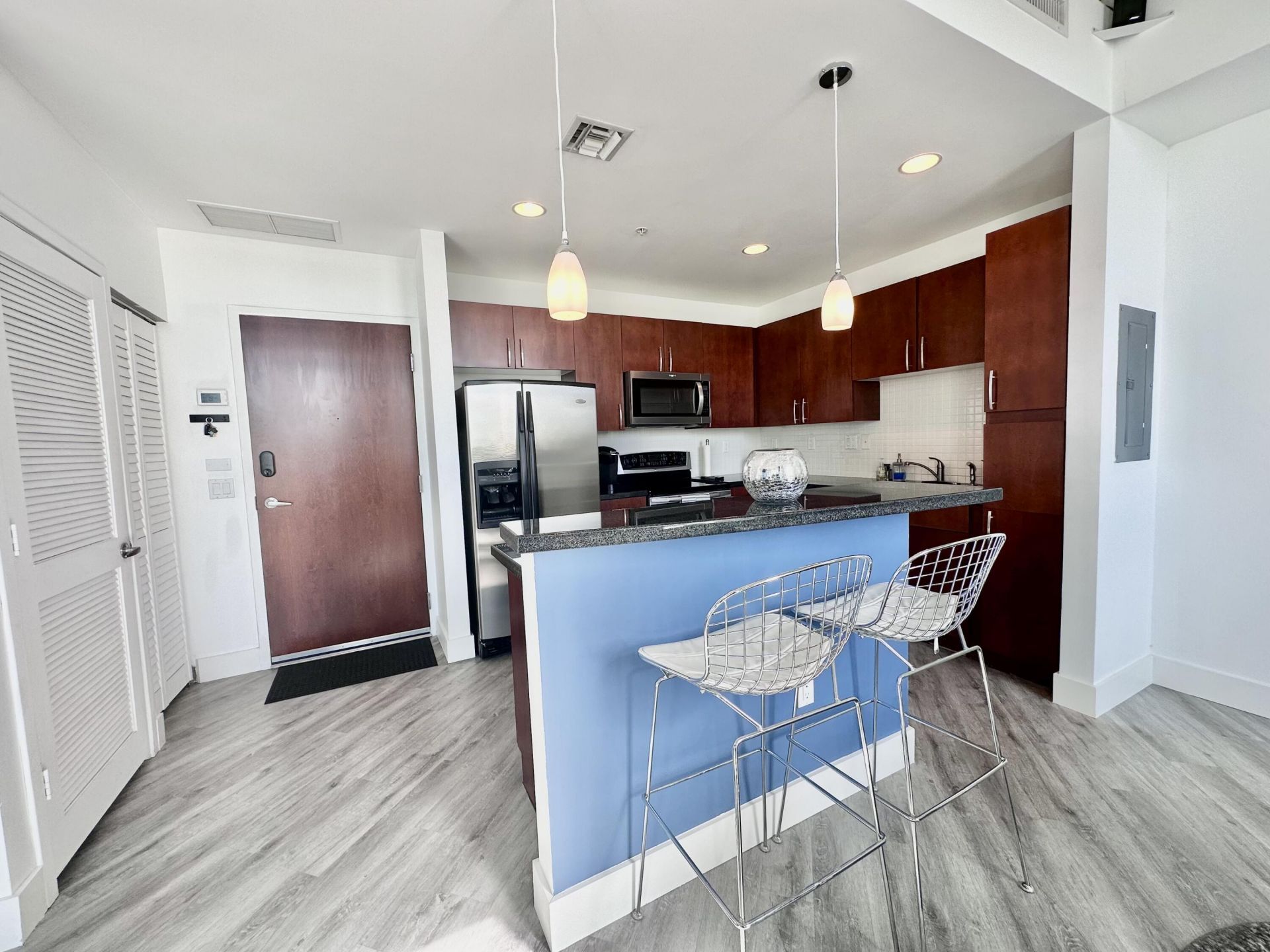 300 S Australian Avenue, Unit 322, West Palm Beach, FL 33401 Photo