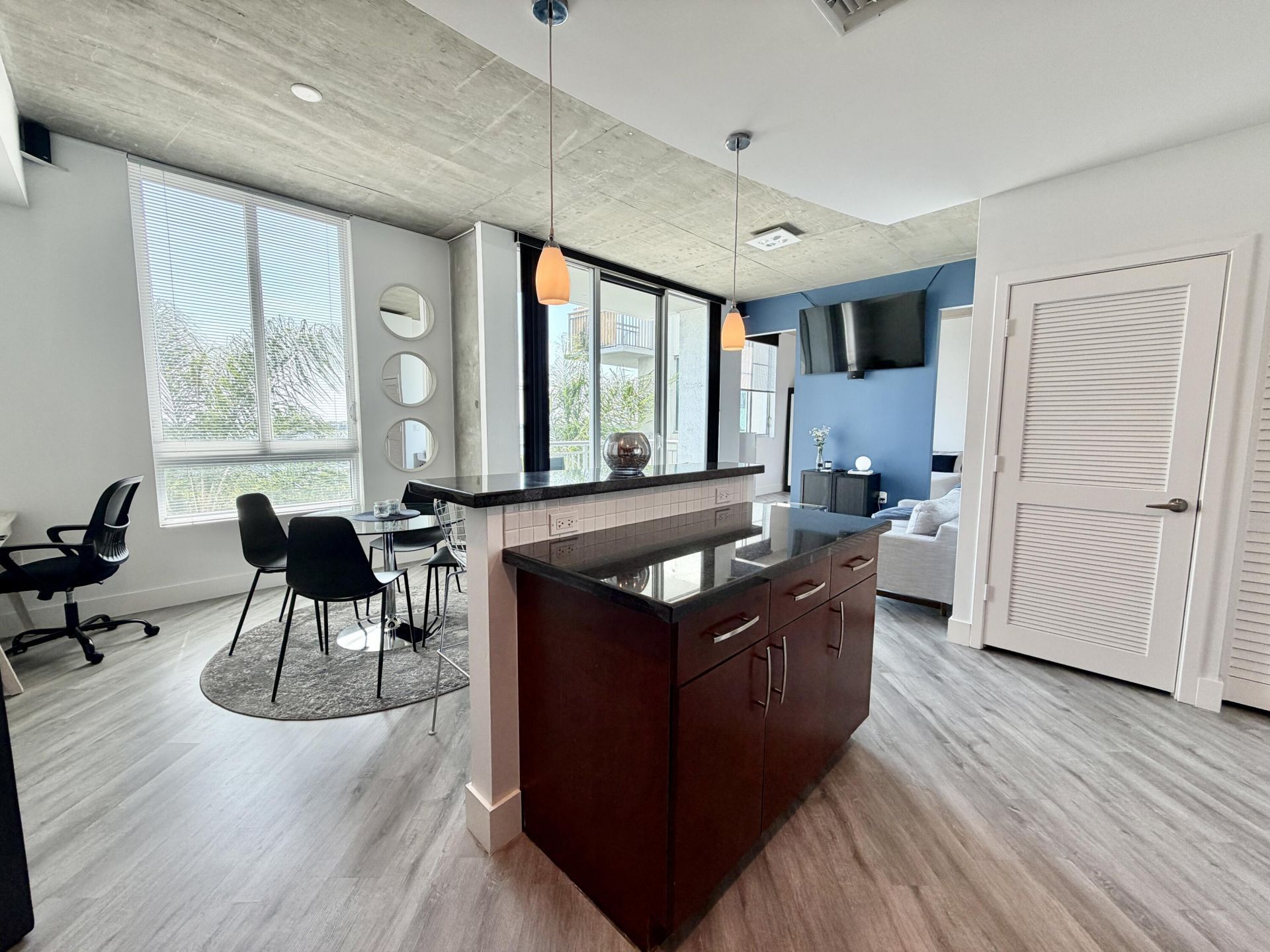 300 S Australian Avenue, Unit 322, West Palm Beach, FL 33401 Photo