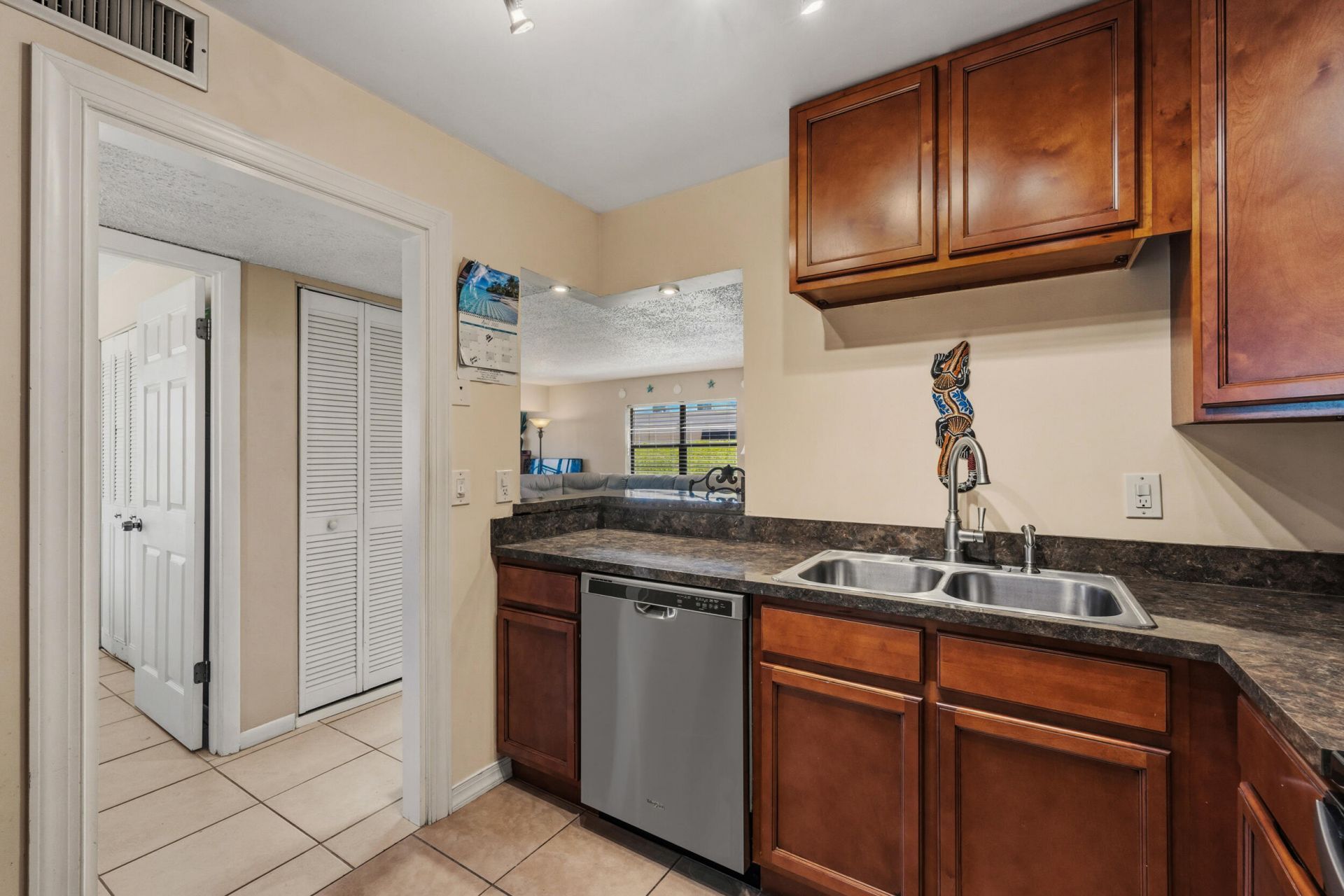 2050 Oleander Boulevard, Unit 1-106, Fort Pierce, FL 34950 Photo