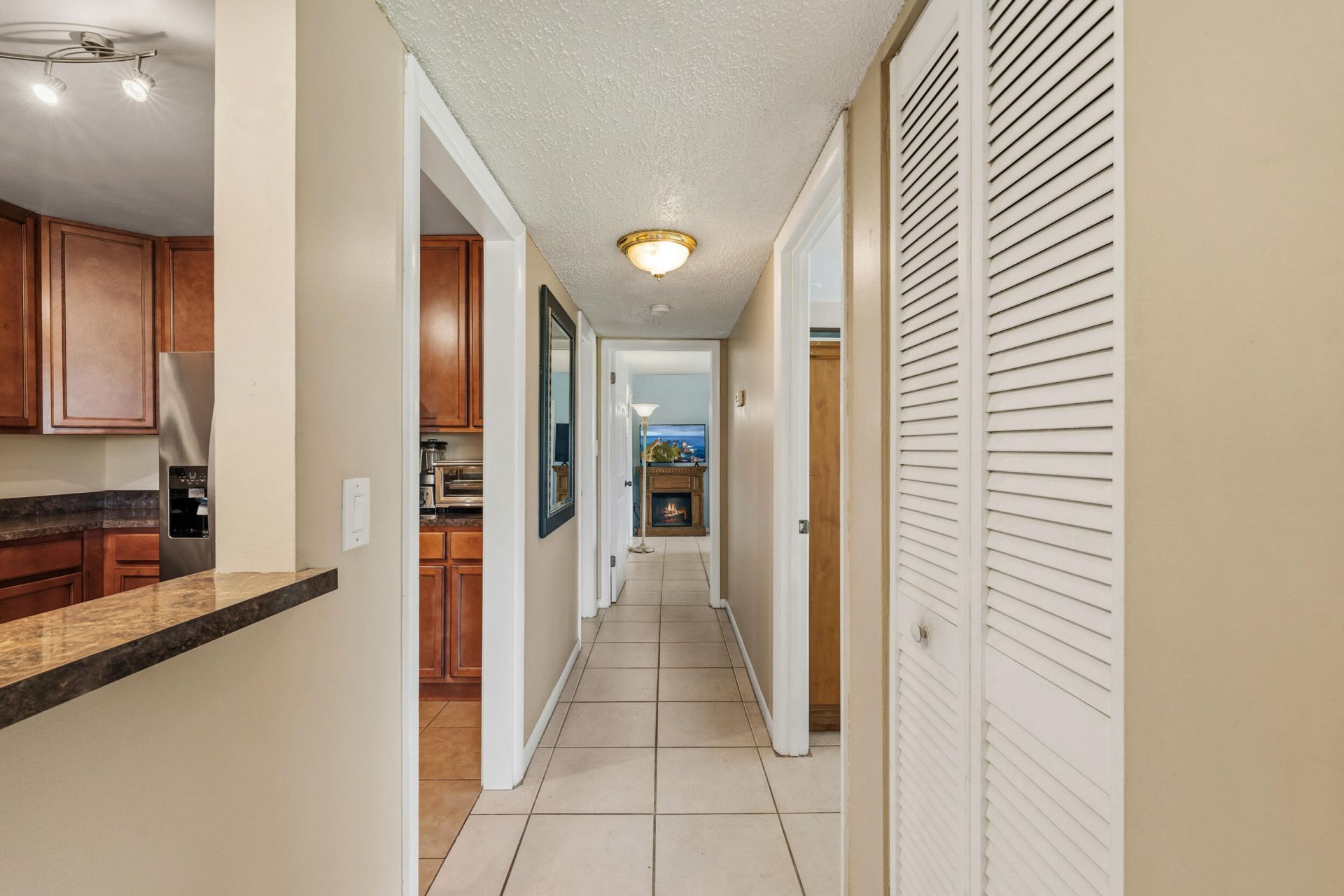 2050 Oleander Boulevard, Unit 1-106, Fort Pierce, FL 34950 Photo